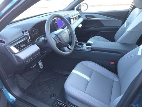 New 2026 Toyota Camry SE image 7