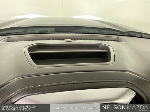 Used 2019 GMC Sierra 1500 SLT image 32