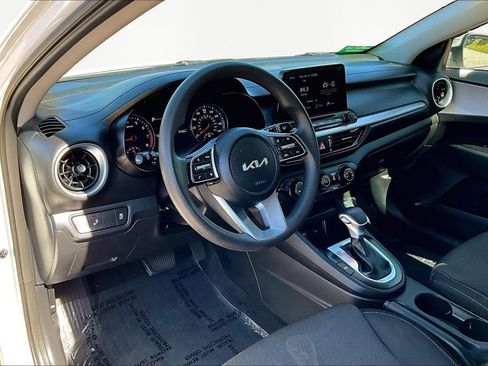 Used 2024 Kia Forte LXS w/ LXS Technology Package image 13