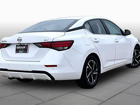 Used 2024 Nissan Sentra SV FWD image 13