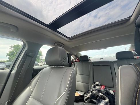 Used 2015 Chevrolet Impala LTZ FWD image 23