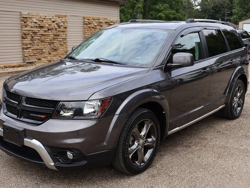 Used 2014 Dodge Journey Crossroad w/ Flexible Seating Group FWD image 4