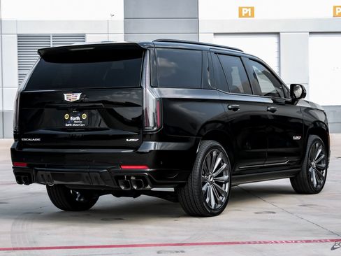 Used 2026 Cadillac Escalade V w/ LPO, Floor Liner Package image 14