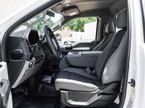 Used 2017 Ford F150 XL w/ Equipment Group 101A Mid RWD image 3