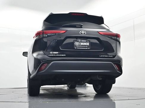 Used 2023 Toyota Highlander Limited AWD/4WD image 46