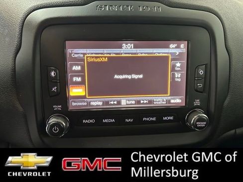 Used 2016 Jeep Renegade Latitude image 22