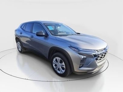 Used 2025 Chevrolet Trax LS