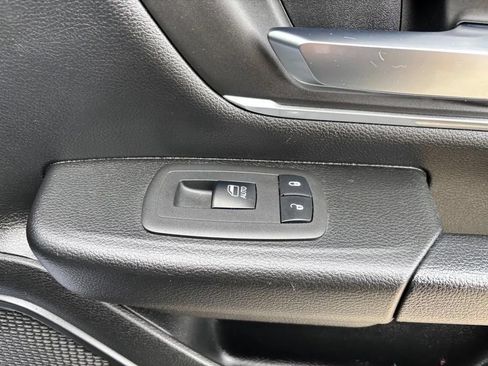 Used 2019 RAM 1500 Big Horn AWD/4WD image 34
