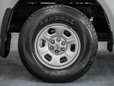 Used 2018 Nissan Frontier S image 16