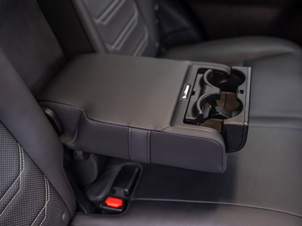 Used 2015 Lexus NX 300h AWD w/ Luxury Package image 43