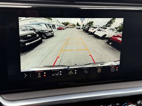 Used 2025 GMC Sierra 1500 Denali w/ Denali Reserve Package AWD/4WD image 22