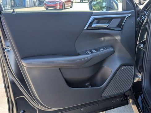 New 2026 Mitsubishi Outlander ES image 9