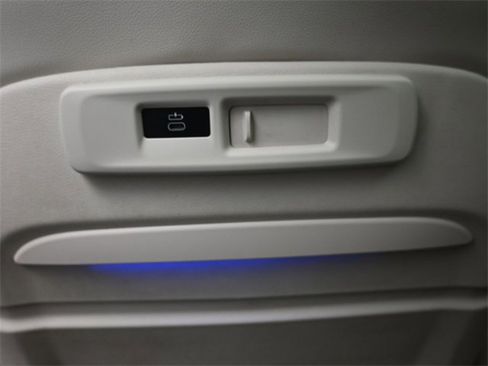 Used 2019 BMW X5 xDrive40i w/ Luxury Seating Package image 13