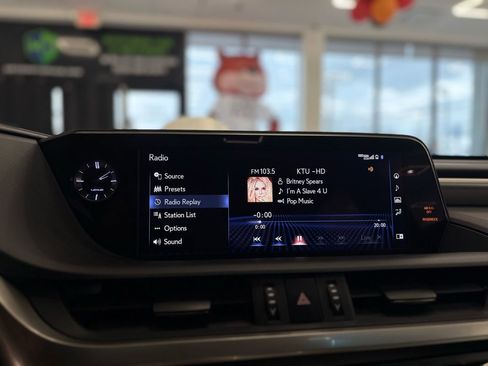 Used 2020 Lexus ES 350 F Sport image 33