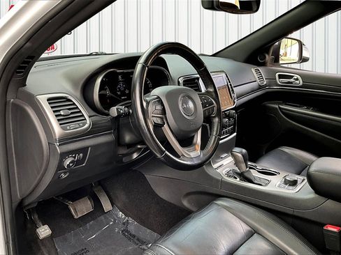 Used 2021 Jeep Grand Cherokee Limited image 17