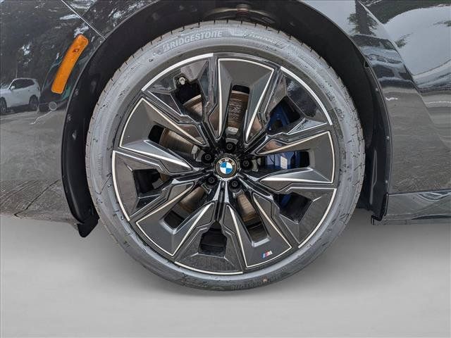 Used 2026 BMW i7 xDrive60 w/ Executive Package AWD/4WD image 10