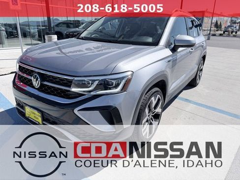 Used 2022 Volkswagen Taos SEL image 1