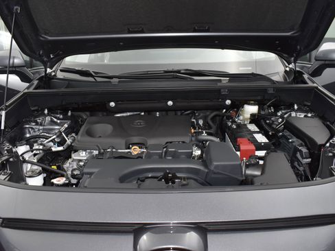 Used 2025 Toyota RAV4 XLE w/ Convenience Package image 22