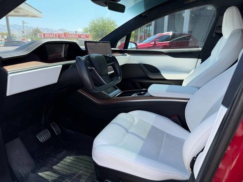 Used 2023 Tesla Model X AWD/4WD image 6