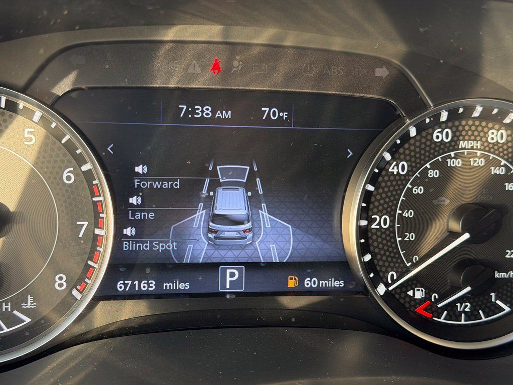 Used 2024 Nissan Armada SV RWD image 21