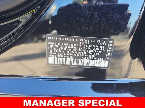 Used 2024 Volkswagen Jetta SE image 41