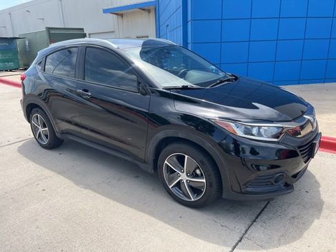 Used 2021 Honda HR-V EX-L image 3
