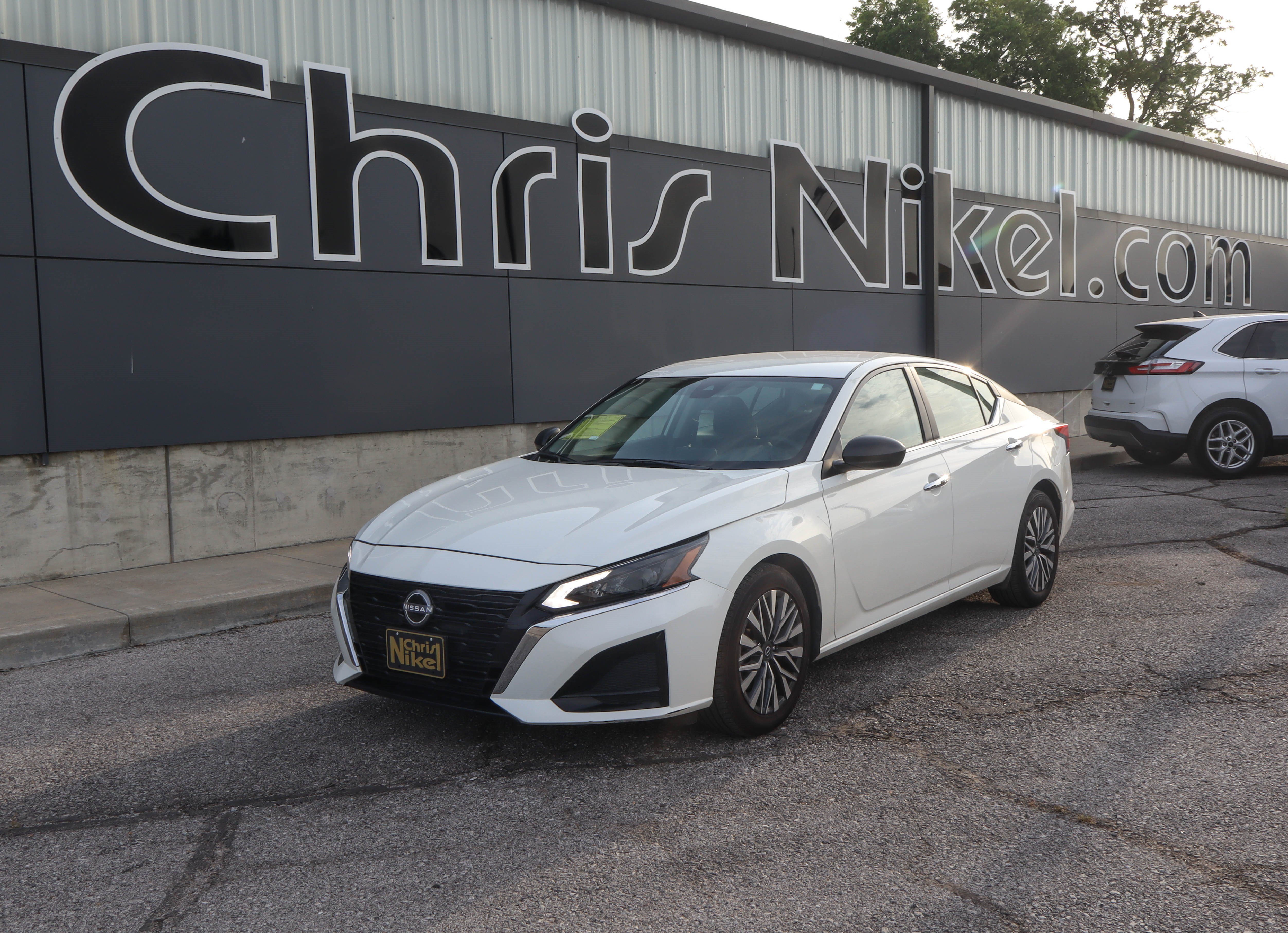 Used 2025 Nissan Altima 2.5 SV FWD image 1