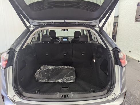 Used 2024 Ford Edge SEL w/ Convenience Package image 10