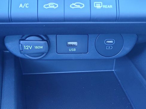New 2025 Hyundai Elantra SE image 13