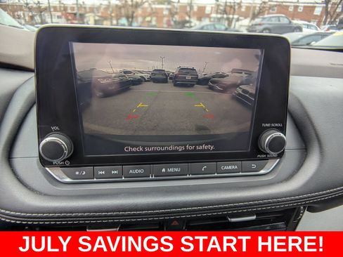 Used 2022 Nissan Rogue SV FWD image 29