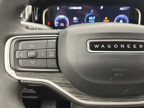 Used 2022 Jeep Wagoneer Series III w/ Rear Seat Video Group 1 AWD/4WD image 20