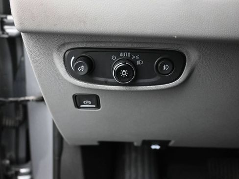 Used 2023 GMC Terrain SLT w/ Infotainment Package II FWD image 31