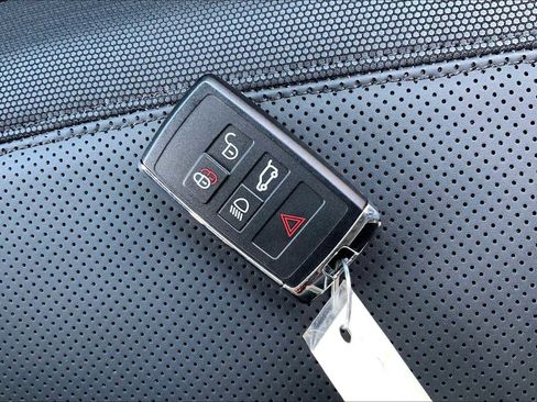 Used 2024 Land Rover Defender 110 X image 14