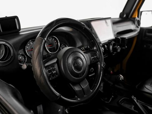 Used 2014 Jeep Wrangler Unlimited Sport w/ Power Convenience Group AWD/4WD image 14