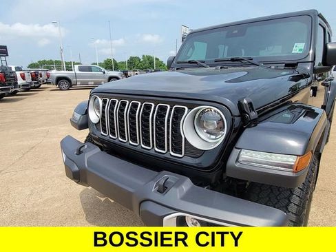 Used 2024 Jeep Wrangler Unlimited Sahara w/ Safety Group AWD/4WD image 31