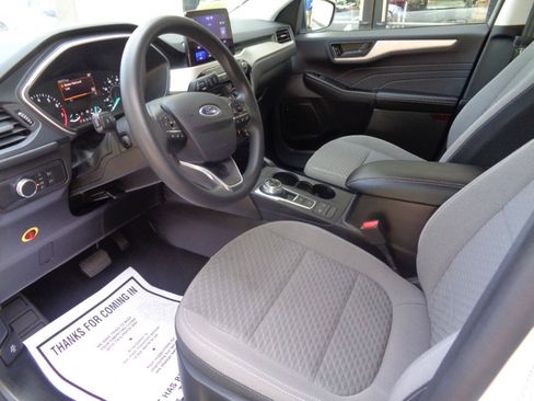 Used 2022 Ford Escape SE FWD image 10