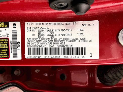 Used 2018 Toyota Tacoma SR image 33