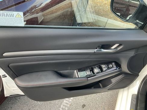 New 2025 Nissan Altima 2.5 SR w/ SR Premium Package image 12