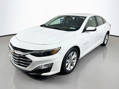 Used 2019 Chevrolet Malibu LT FWD image 4