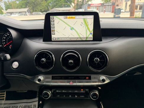 Used 2018 Kia Stinger GT1 RWD image 37