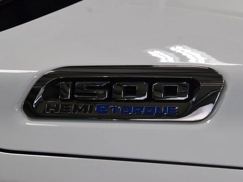 Used 2021 RAM 1500 Laramie image 16