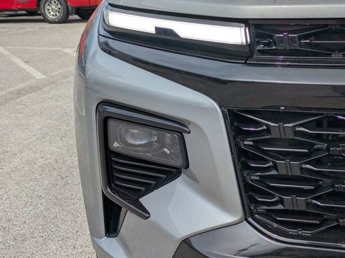 Used 2024 Chevrolet Traverse RS image 10