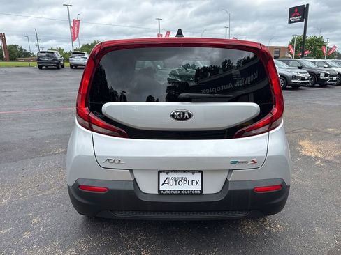 Used 2021 Kia Soul S FWD image 7