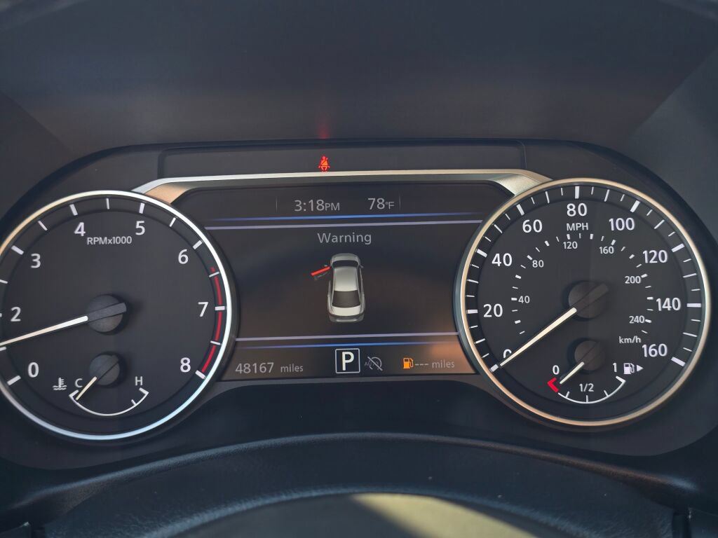 Used 2024 Nissan Sentra SV w/ SV Premium Package FWD image 22