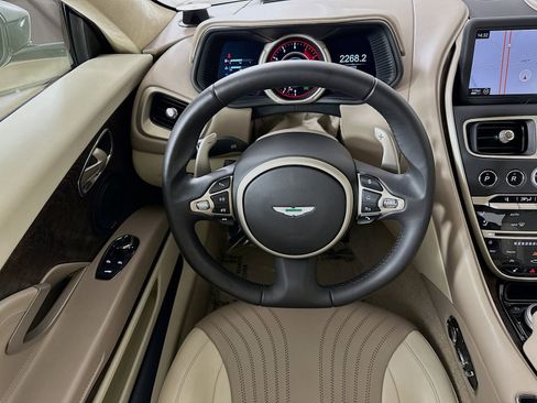Used 2017 Aston Martin DB11 V12 RWD image 29