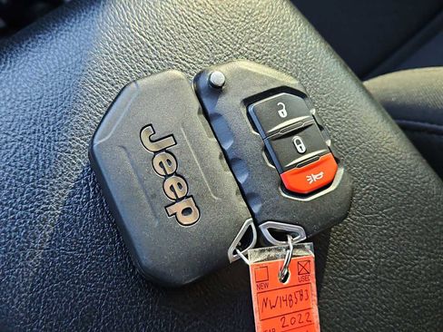 Used 2022 Jeep Wrangler Willys image 31