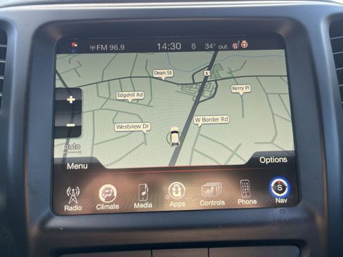 Used 2017 Jeep Cherokee Latitude w/ Cold Weather Group image 8