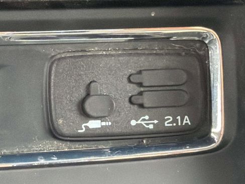 Used 2020 Subaru Ascent Premium w/ Convenience Package image 20