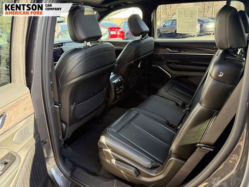 Used 2024 Jeep Grand Cherokee L Overland w/ Trailer Tow Package image 39