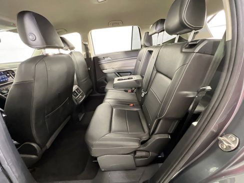 Used 2023 Volkswagen Atlas SE image 23